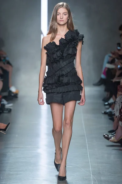 Look 9